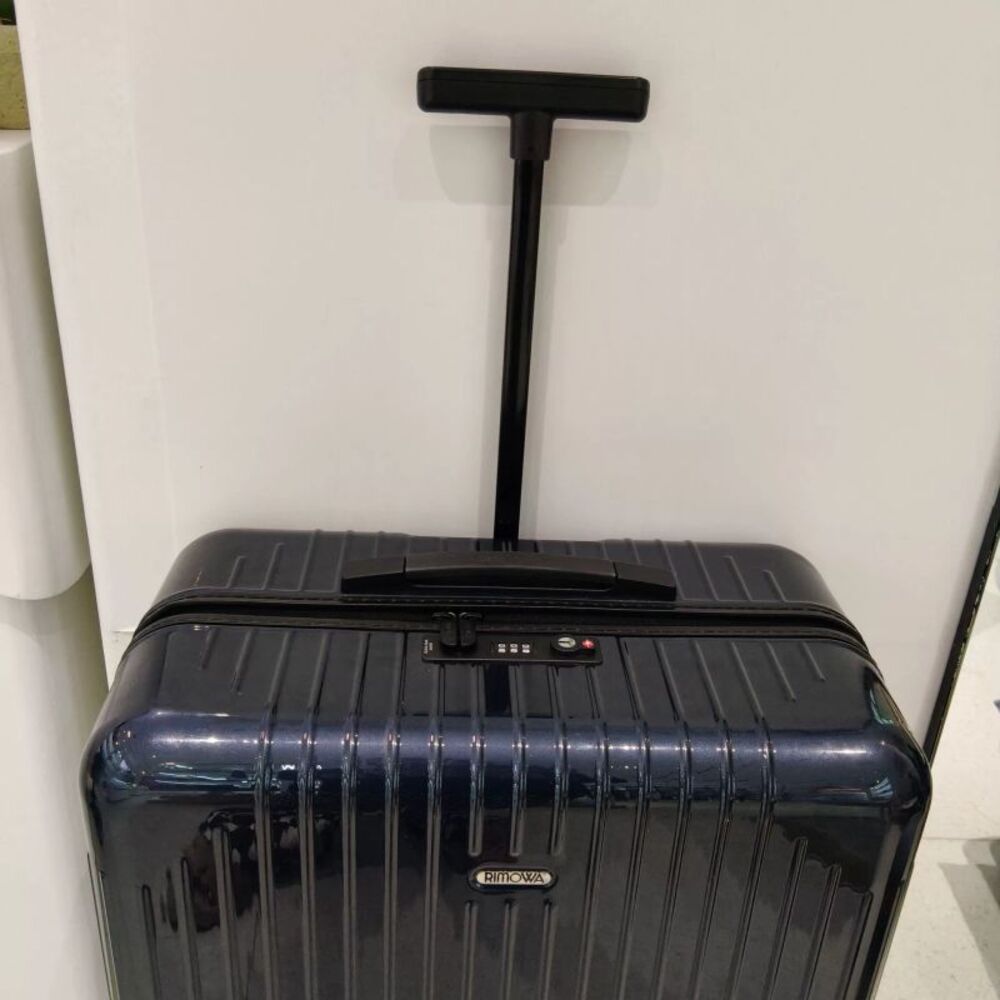 Rimowa Women Pre-Loved Bag Very Good Condition - Picture 3 of 5